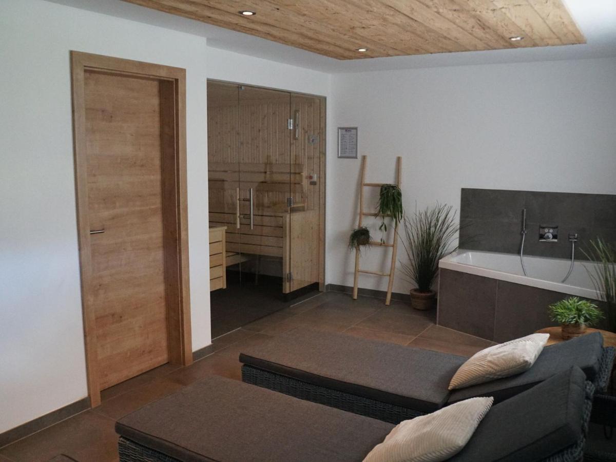 Chalet In Muehlbach Am Hochkoenig With Sauna Luaran gambar